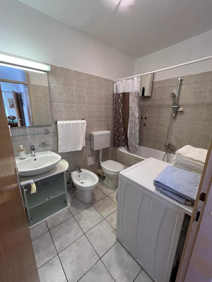 Sunny Corner Apartamento Split Exterior foto
